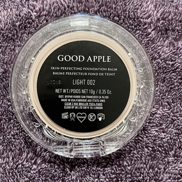 KVD Good Apple Light 002 Skin-Perfecting Hydrating Foundation Balm - Picture 4 of 7
